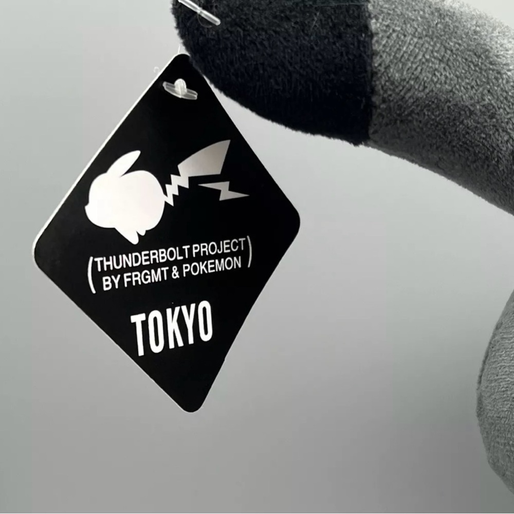 Thunderbolt Project Pikachu Plush Pokémon x Fragment - Picture 4 of 7